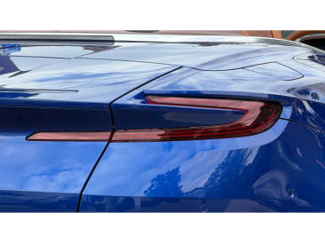 Aston Martin DB12 V8 — photo 17