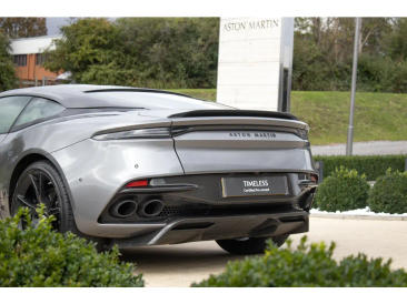 Aston Martin DBS Superleggera V12 — photo 30