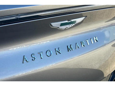 Aston Martin DBX 707 — photo 8