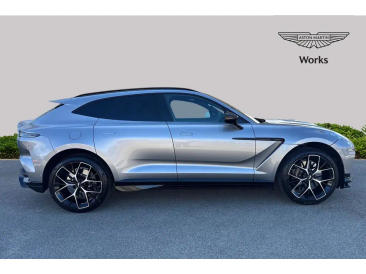 Aston Martin DBX 707 — photo 16