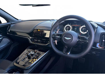 Aston Martin DBX 707 — photo 17