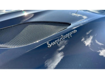 Aston Martin DBS Superleggera V12 — photo 15
