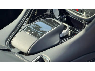 Aston Martin DBS Superleggera V12 — photo 25