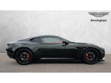 Aston Martin DB12 V8 — photo 12