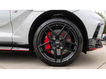 Aston Martin DBX S — photo 4