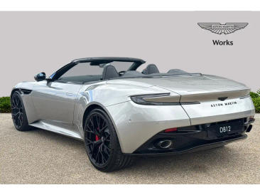 Aston Martin DB12 V8 — photo 2