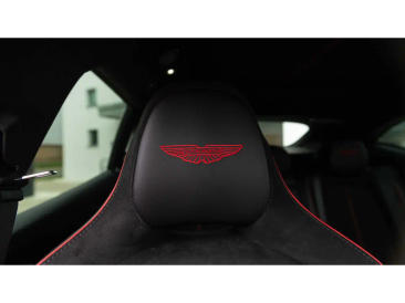Aston Martin DBX S — photo 5