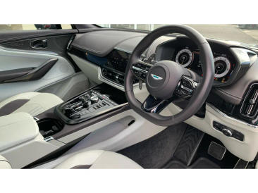 Aston Martin DBX 707 — photo 3