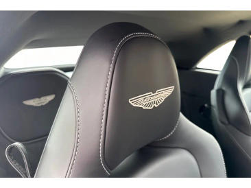 Aston Martin DB12 V8 — photo 5