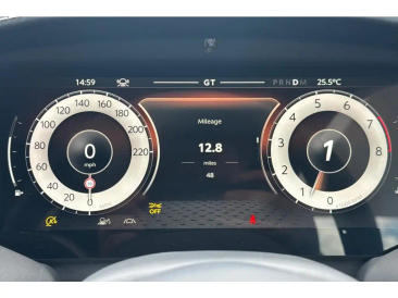 Aston Martin DB12 V8 — photo 6
