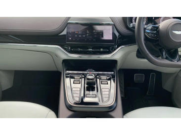 Aston Martin DBX 707 — photo 10