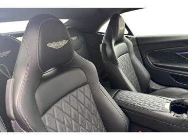 Aston Martin DB12 V8 — photo 12