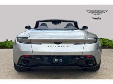 Aston Martin DB12 V8 — photo 14