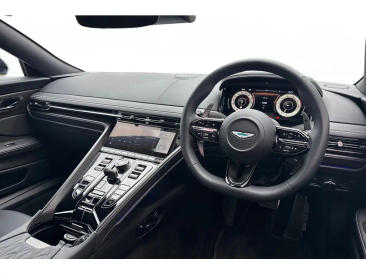 Aston Martin DB12 V8 — photo 17