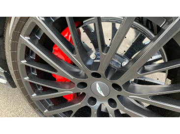 Aston Martin DBX 707 — photo 17