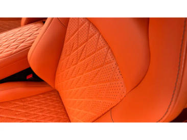 Aston Martin DB12 V8 — photo 28