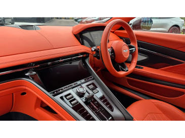 Aston Martin DB12 V8 — photo 29