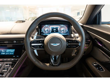 Aston Martin DB12 V8 — photo 6