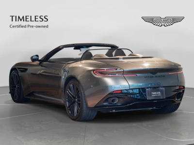 Aston Martin DB12 V8