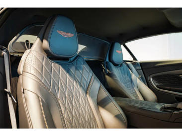 Aston Martin DB12 V8 — photo 5