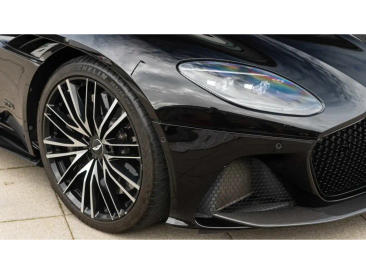 Aston Martin DBS Superleggera V12 — photo 18