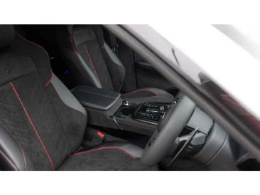 Aston Martin DBX S — photo 35