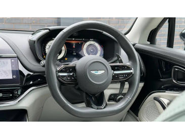 Aston Martin DBX 707 — photo 11