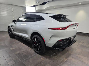 Aston Martin DBX 707 — photo 2