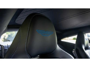 Aston Martin DB12 V8 — photo 5