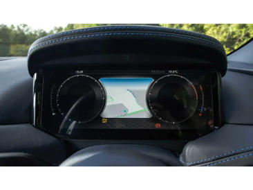 Aston Martin DB12 V8 — photo 6