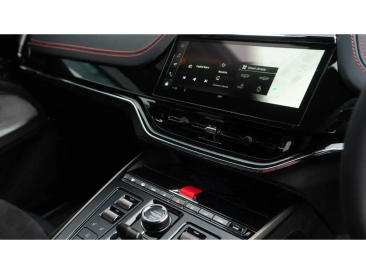 Aston Martin DBX S — photo 44
