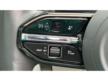 Aston Martin DBX 707 — photo 24