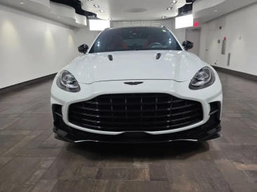 Aston Martin DBX 707 — photo 7