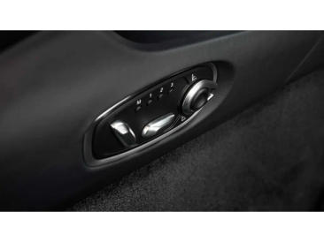 Aston Martin DB12 V8 — photo 15