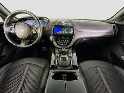 Aston Martin DBX 707