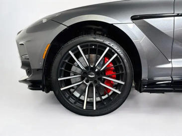 Aston Martin DBX 707 — photo 4
