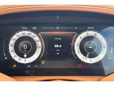 Aston Martin DB12 V8 — photo 6