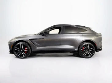 Aston Martin DBX 707 — photo 9