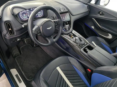 Aston Martin DBX 707