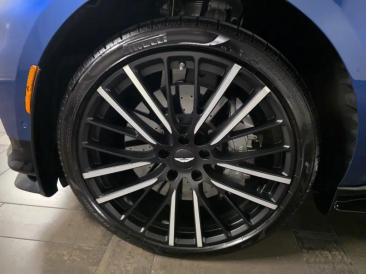 Aston Martin DBX 707 — photo 4