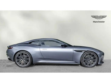 Aston Martin DB12 V8 — photo 30