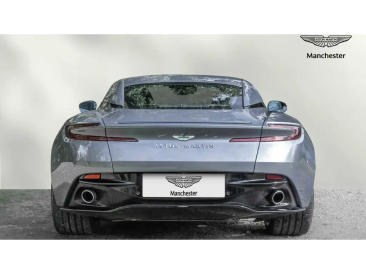 Aston Martin DB12 V8 — photo 31