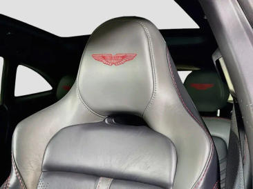 Aston Martin DBX 707 — photo 20