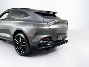 Aston Martin DBX 707 — photo 24