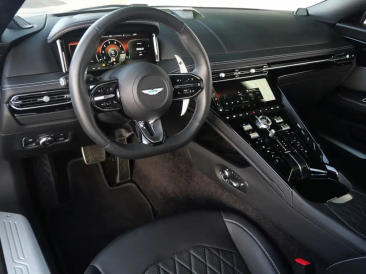 Aston Martin DB12 V8 — photo 3