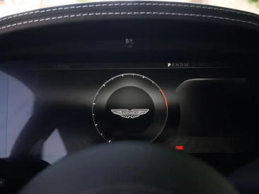 Aston Martin DB12 V8 — photo 6
