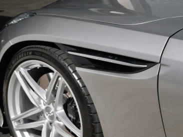 Aston Martin DB12 V8 — photo 9