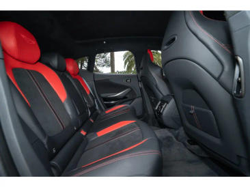 Aston Martin DBX 707 — photo 17