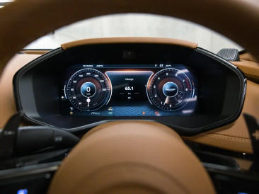 Aston Martin DBX 707 — photo 6