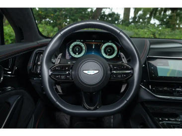 Aston Martin DBX 707 — photo 20